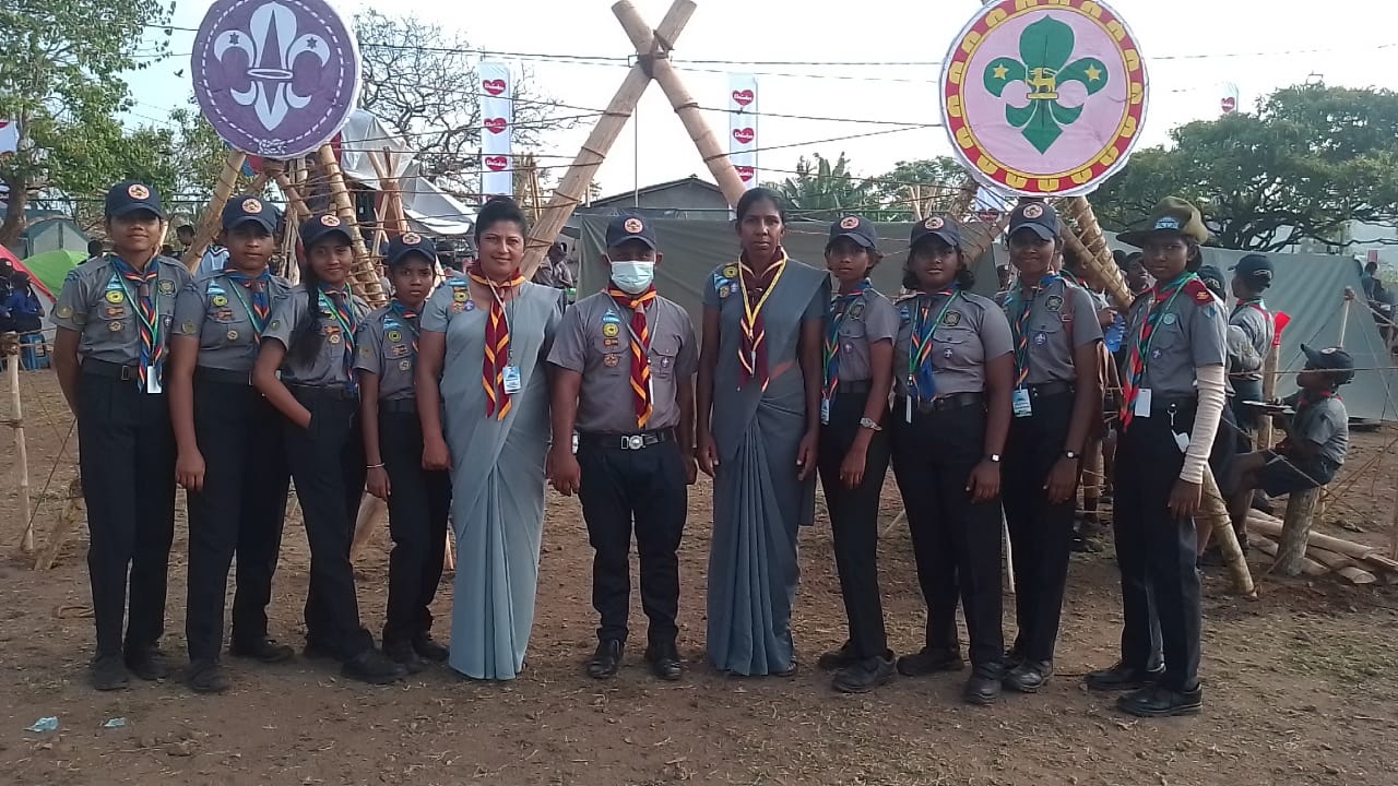 බාලදක්ශ නිල ලාජන  පැලැදවීම 